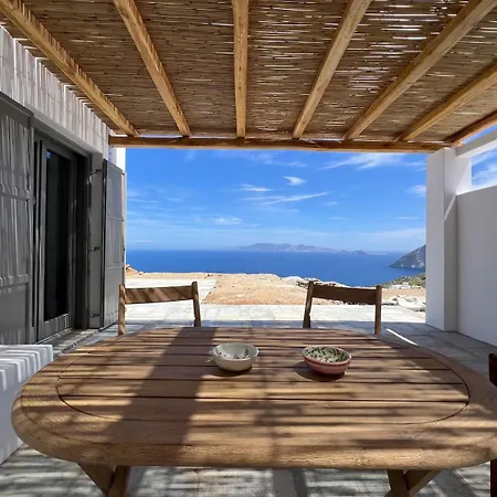 Appartamento Remvi Main House Áno Meriá