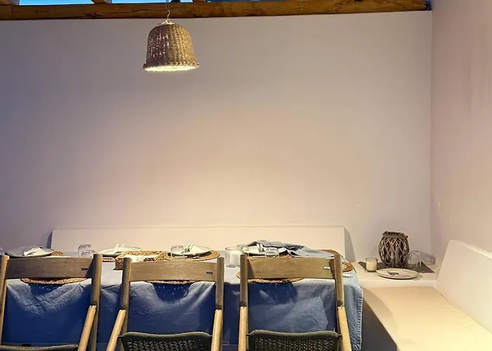 Remvi Main House Apartment *