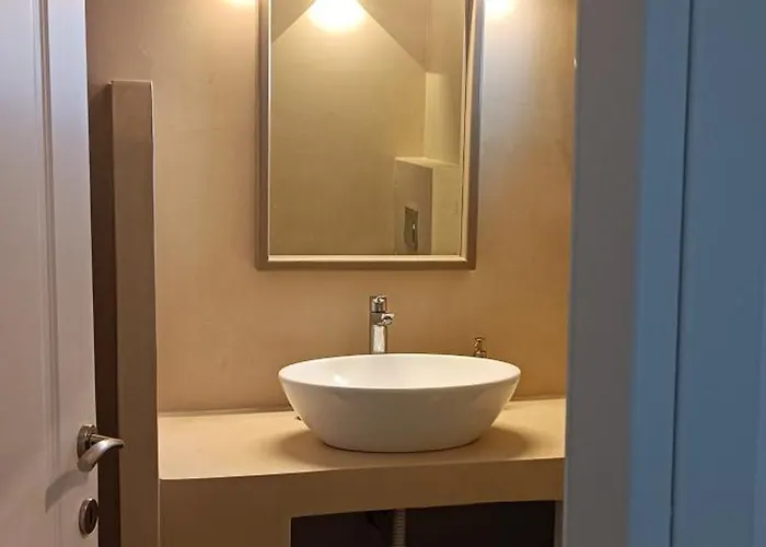 Remvi Main House Apartment Áno Meriá